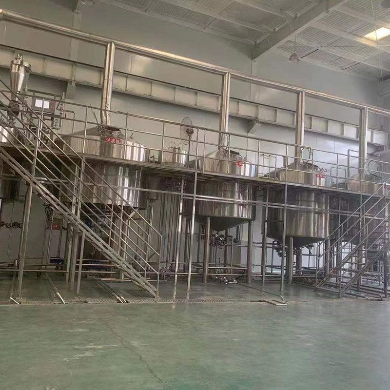 丹东精酿啤酒设备厂—平面布置、设备设计、制造、调试、培训等一条龙服务_COPY